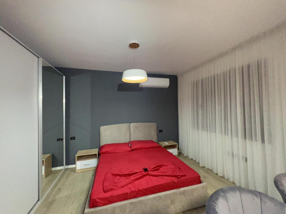 Amion Apartment In Center Of Tirana Esterno foto