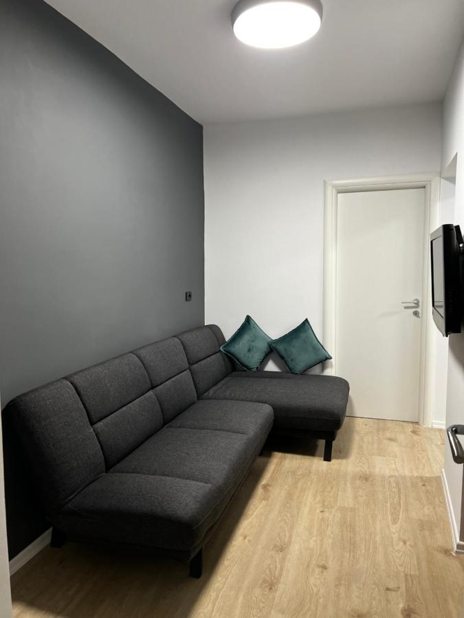 Amion Apartment In Center Of Tirana Esterno foto