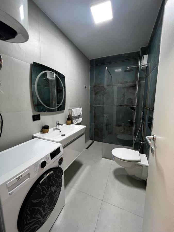 Amion Apartment In Center Of Tirana Esterno foto